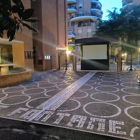 Beplace La Nuvola Apartment *